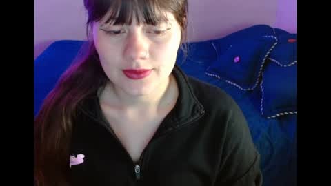 Snapshot of oona_00 chatting on 19, 9, 2025 Oona online show from 19, 9, 2025
