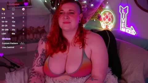 Snapshot of opalreigning chatting on 11, 4, 2026 Opal online show from 11, 4, 2026