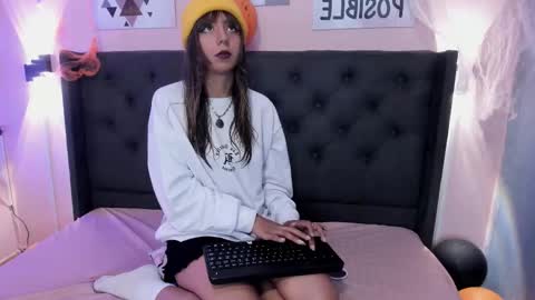 ophelune online show from 22, 10, 2025