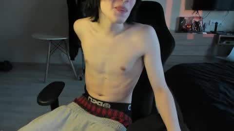 Bella and John online show from 10, 4, 2026