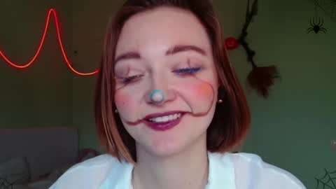 Snapshot of orange___melani chatting on 29, 10, 2025 Melani online show from 29, 10, 2025