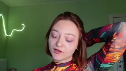 Snapshot of orange___melani chatting on 1, 11, 2025 Melani online show from 1, 11, 2025