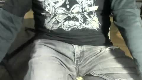 Snapshot of ore_cam chatting on 25, 4, 2026 Ore online show from 25, 4, 2026