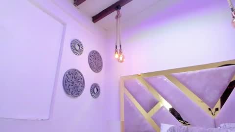 Snapshot of oriana_guzman chatting on 24, 12, 2024 Miss Guzman  online show from 24, 12, 2024