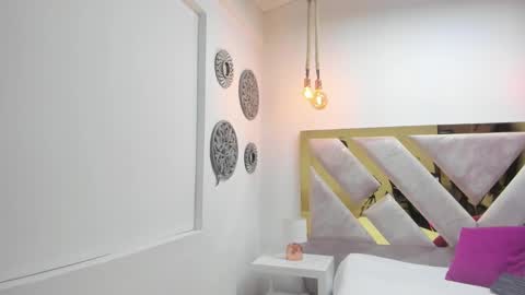 Snapshot of oriana_guzman chatting on 19, 2, 2025 Miss Guzman  online show from 19, 2, 2025