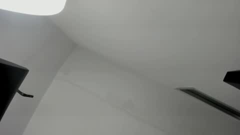 Snapshot of oriana_guzman chatting on 25, 9, 2025 Miss Guzman  online show from 25, 9, 2025