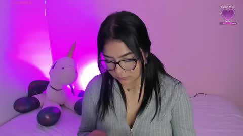 Snapshot of oriana_guzman chatting on 23, 10, 2025 Miss Guzman  online show from 23, 10, 2025