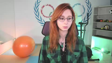 Snapshot of orianna_blade chatting on 12, 12, 2024 Orianna - Hi Im into geek culture cosplay crafting LARP games. Shall we play DnD online show from 12, 12, 2024