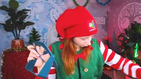 Snapshot of orianna_blade chatting on 25, 12, 2024 Orianna - Hi Im into geek culture cosplay crafting LARP games. Shall we play DnD online show from 25, 12, 2024