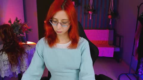 Snapshot of orianna_blade chatting on 1, 2, 2025 Orianna - Hi Im into geek culture cosplay crafting LARP games. Shall we play DnD online show from 1, 2, 2025