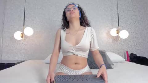 ORIBEL ANGELS online show from 25, 3, 2026