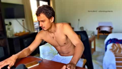 Snapshot of orlando__bloom chatting on 9, 1, 2026 Fansly and Instagram - online show from 9, 1, 2026