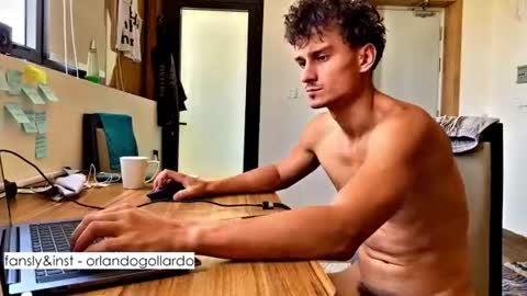 Snapshot of orlando__bloom chatting on 19, 7, 2026 Fansly and Instagram - online show from 19, 7, 2026