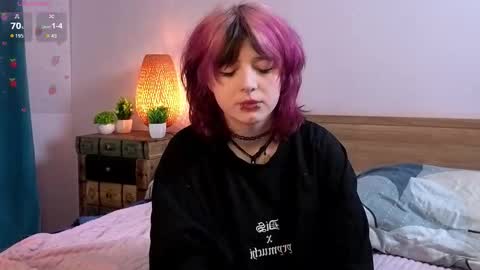 Ashley online show from 10, 11, 2025