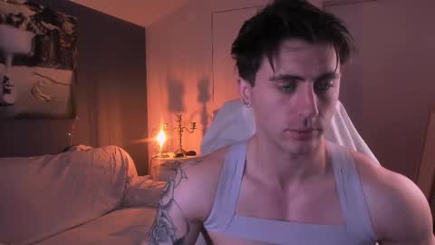 Snapshot of oscar_miller_ chatting on 22, 9, 2025 Oscar online show from 22, 9, 2025