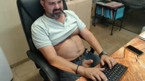 Snapshot of oscar_msng chatting on 17, 10, 2025 Oscar online show from 17, 10, 2025