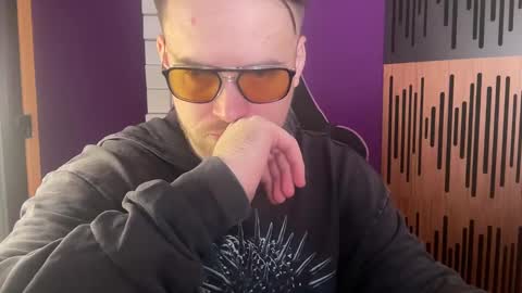 Snapshot of oscarsavage chatting on 8, 2, 2025 Oscar Steel Savage online show from 8, 2, 2025