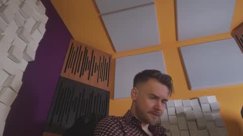 Snapshot of oscarsavage chatting on 8, 3, 2025 Oscar Steel Savage online show from 8, 3, 2025