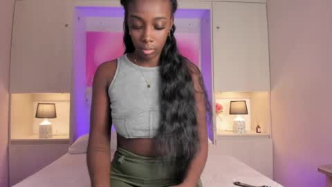 oshun_444 online show from 18, 4, 2026