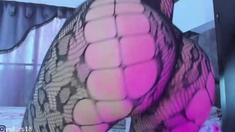Snapshot of osiris_doll chatting on 5, 4, 2026 vella online show from 5, 4, 2026