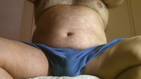 Snapshot of osolicencioso chatting on 5, 10, 2025 Oso Licencioso online show from 5, 10, 2025