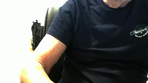 Ossi online show from 4, 12, 2025