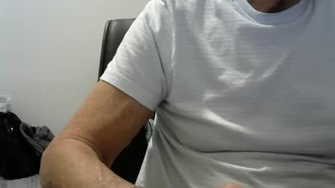 Snapshot of ossibottom chatting on 14, 3, 2026 Ossi online show from 14, 3, 2026