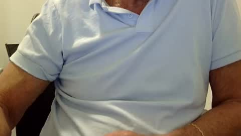 Snapshot of ossibottom chatting on 10, 5, 2026 Ossi online show from 10, 5, 2026