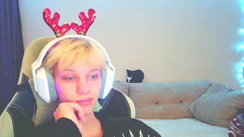 Snapshot of ostin_meoww chatting on 11, 12, 2024 Ostin online show from 11, 12, 2024