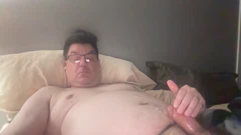 Snapshot of otter916 chatting on 6, 4, 2026 otter916 online show from 6, 4, 2026