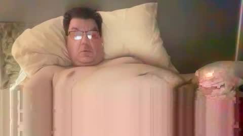 Snapshot of otter916 chatting on 7, 4, 2026 otter916 online show from 7, 4, 2026