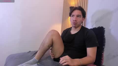 Otto Andrew online show from 3, 2, 2026