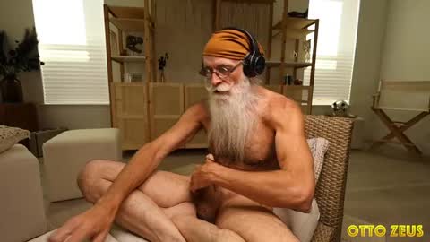 Snapshot of ottozeus chatting on 18, 5, 2026 Otto Zeus online show from 18, 5, 2026