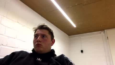 Snapshot of outflayd chatting on 18, 2, 2026 outflayd online show from 18, 2, 2026