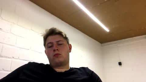 Snapshot of outflayd chatting on 20, 2, 2026 outflayd online show from 20, 2, 2026