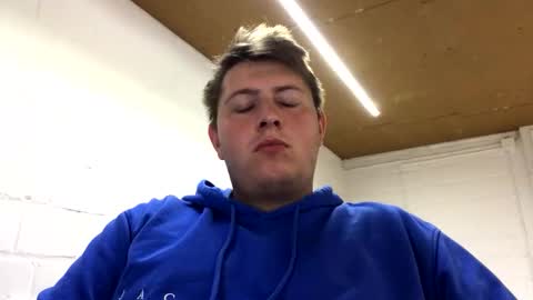 outflayd online show from 18, 5, 2026