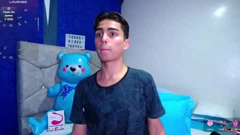 Snapshot of owenblue__ chatting on 4, 3, 2025 Owen Independent model online show from 4, 3, 2025