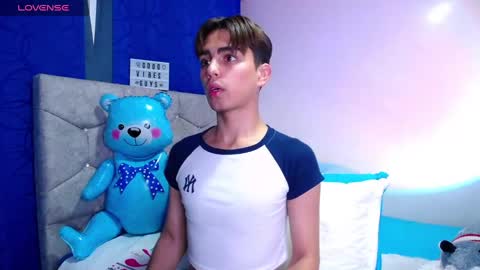 Snapshot of owenblue__ chatting on 10, 3, 2025 Owen Independent model online show from 10, 3, 2025