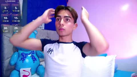 Snapshot of owenblue__ chatting on 10, 3, 2025 Owen Independent model online show from 10, 3, 2025