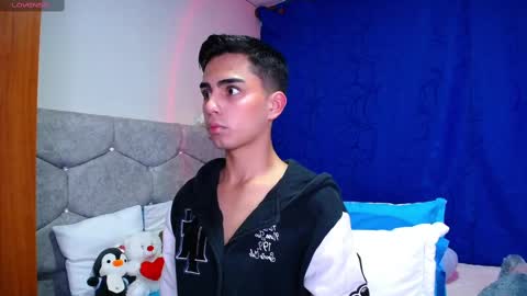 Snapshot of owenblue__ chatting on 14, 9, 2025 Owen Independent model online show from 14, 9, 2025