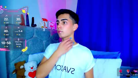 Snapshot of owenblue__ chatting on 22, 10, 2025 Owen Independent model online show from 22, 10, 2025