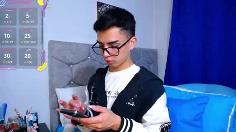 Snapshot of owenblue__ chatting on 7, 11, 2025 Owen Independent model online show from 7, 11, 2025