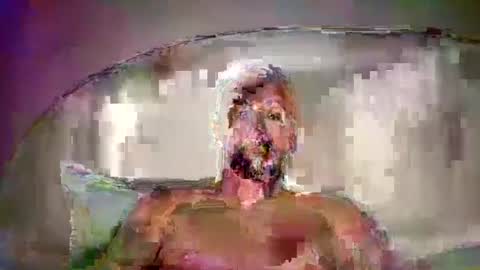 Snapshot of oxlade59 chatting on 5, 10, 2025 oxlade59 online show from 5, 10, 2025