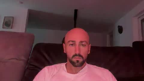 Snapshot of oxlade59 chatting on 19, 10, 2025 oxlade59 online show from 19, 10, 2025