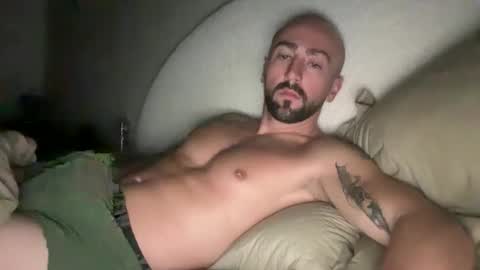 Snapshot of oxlade59 chatting on 26, 10, 2025 oxlade59 online show from 26, 10, 2025