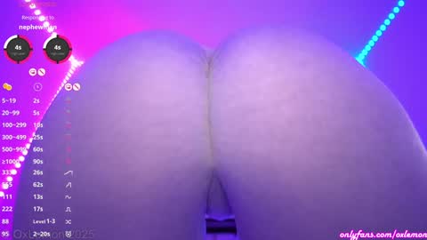 Snapshot of oxlemon chatting on 24, 1, 2025 oxlemon online show from 24, 1, 2025