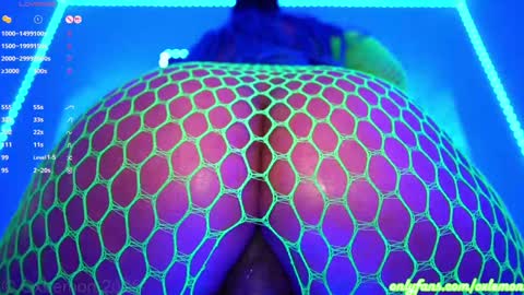 Snapshot of oxlemon chatting on 27, 9, 2025 oxlemon online show from 27, 9, 2025