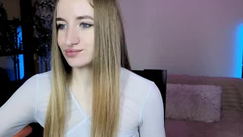 Oxy Foxie online show from 25, 5, 2026
