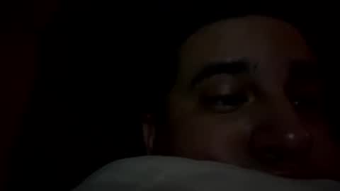 Snapshot of ozlo chatting on 4, 10, 2025 ozlo online show from 4, 10, 2025