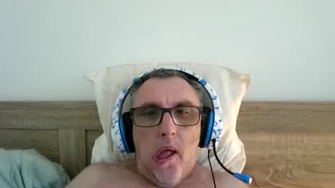 Snapshot of ozzie_male77 chatting on 26, 10, 2025 Brian online show from 26, 10, 2025